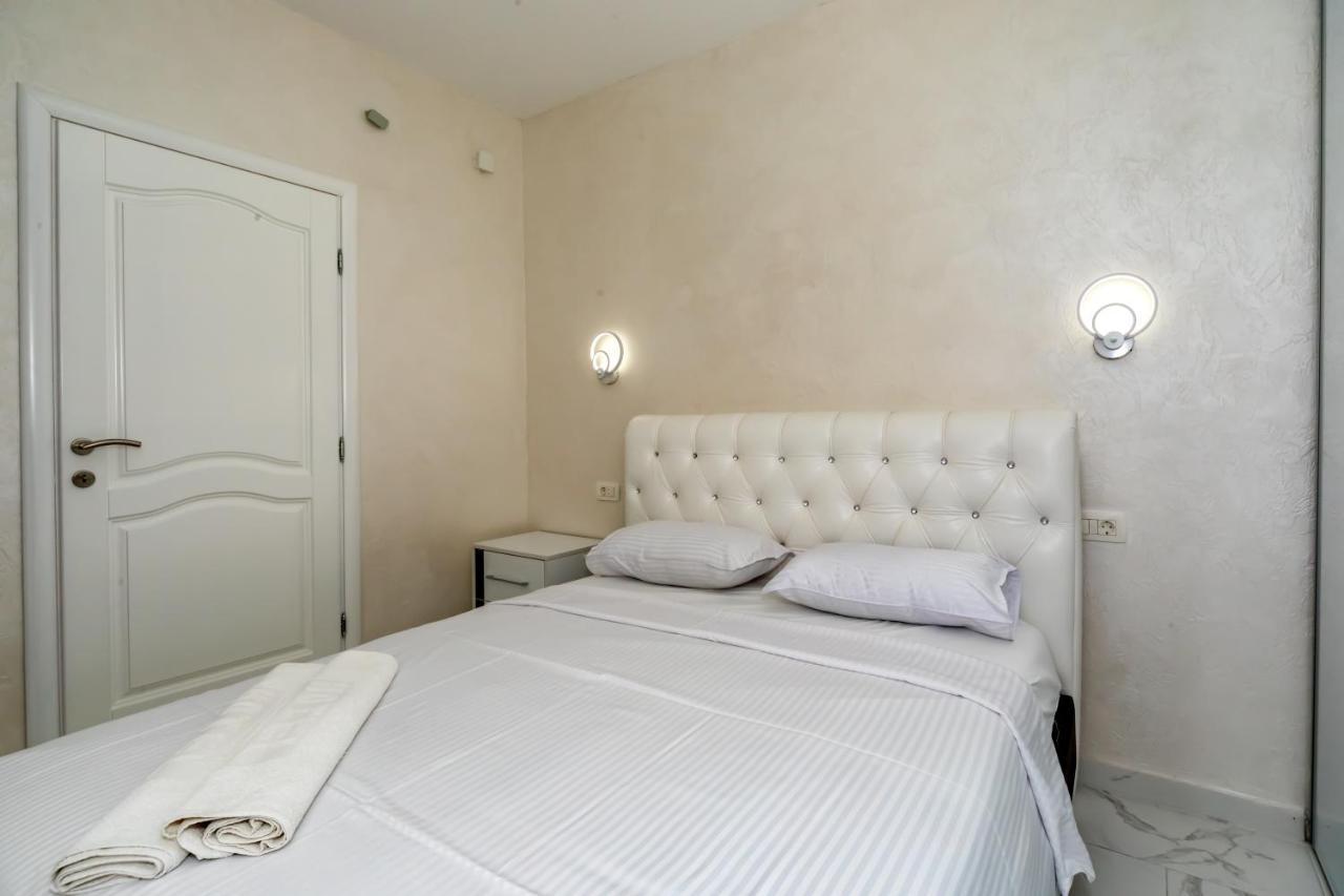 Kaom Lux Apartment Dobra Voda Exterior photo