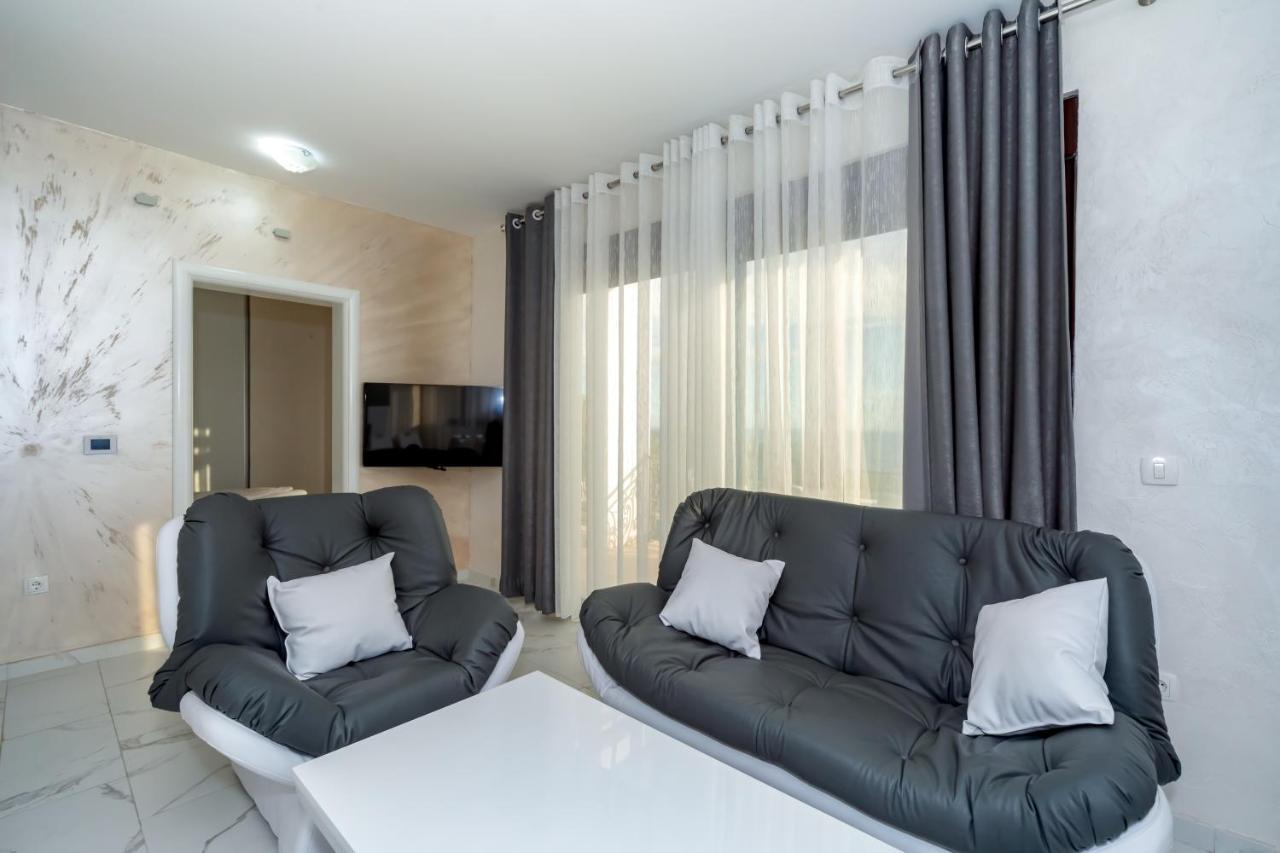 Kaom Lux Apartment Dobra Voda Exterior photo