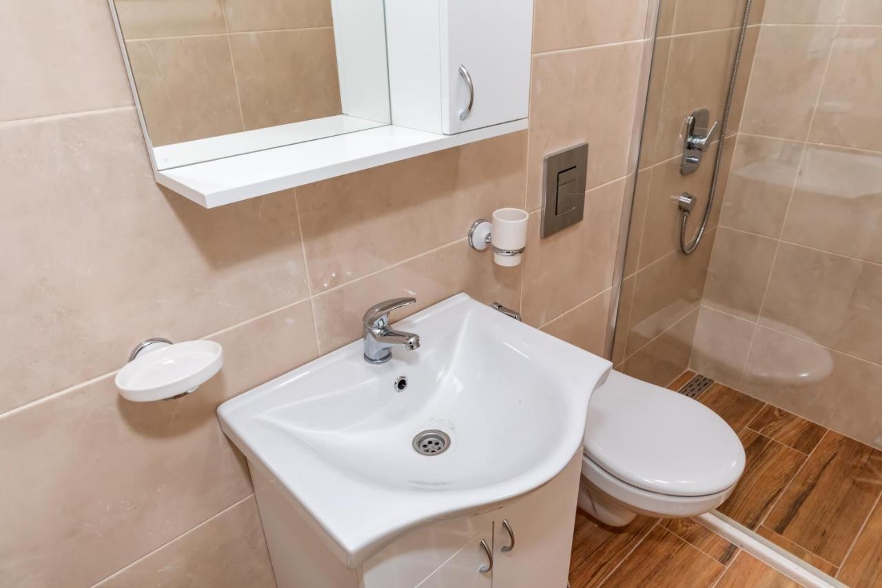Kaom Lux Apartment Dobra Voda Exterior photo
