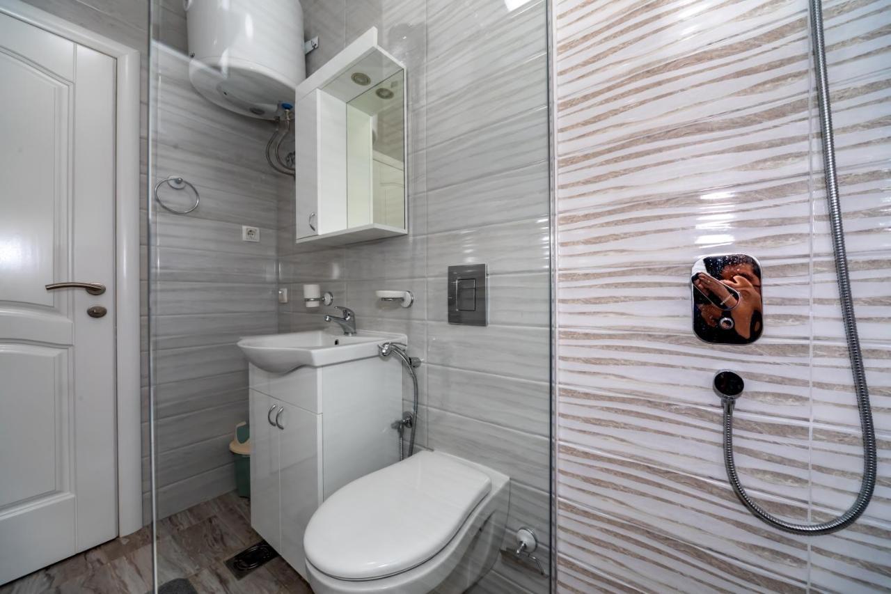 Kaom Lux Apartment Dobra Voda Exterior photo