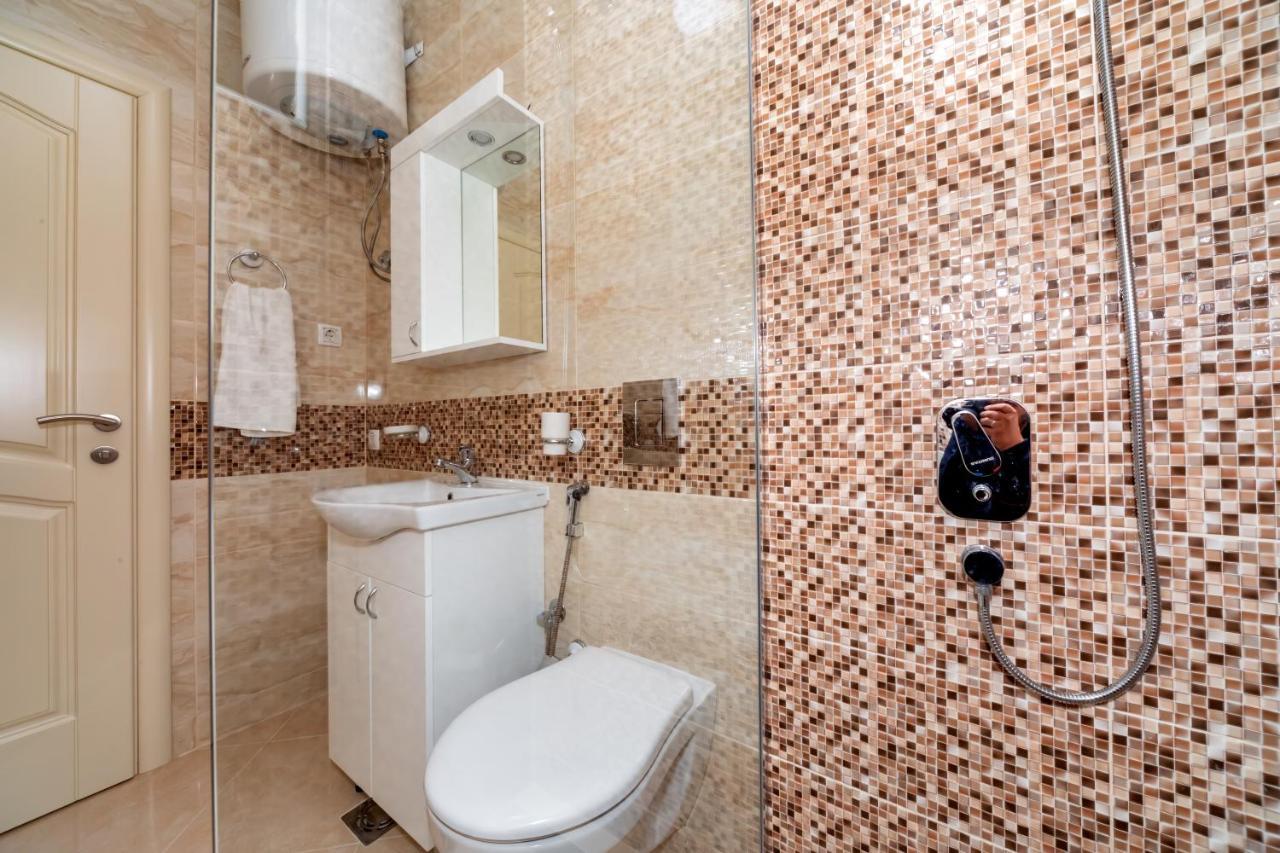 Kaom Lux Apartment Dobra Voda Exterior photo